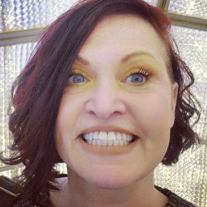 Meet your Posher, Christina